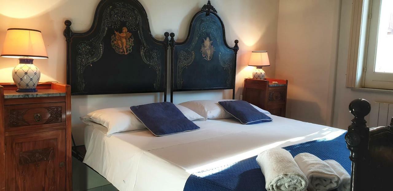 Villa Del Melograno Patti Eksteriør bilde