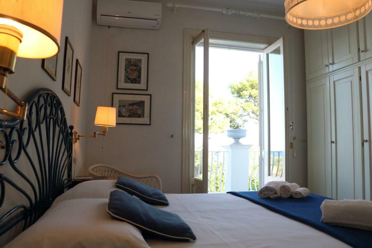 Villa Del Melograno Patti Eksteriør bilde