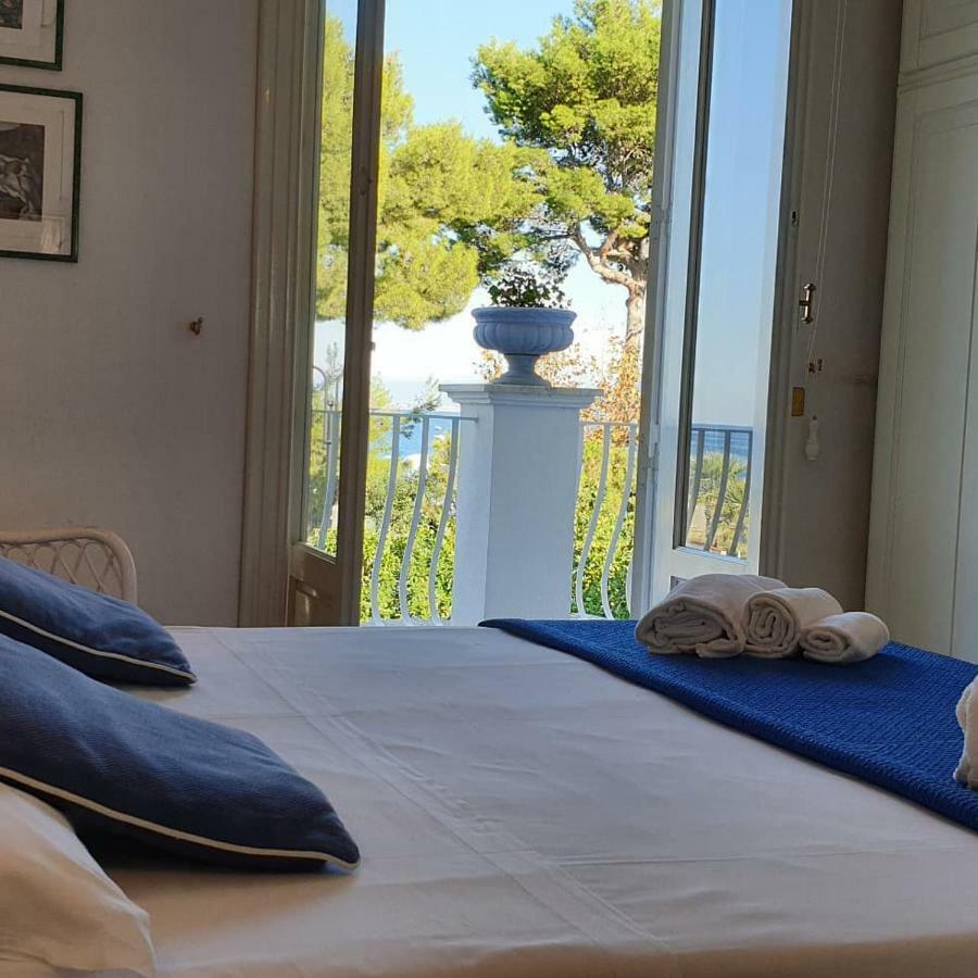 Villa Del Melograno Patti Eksteriør bilde