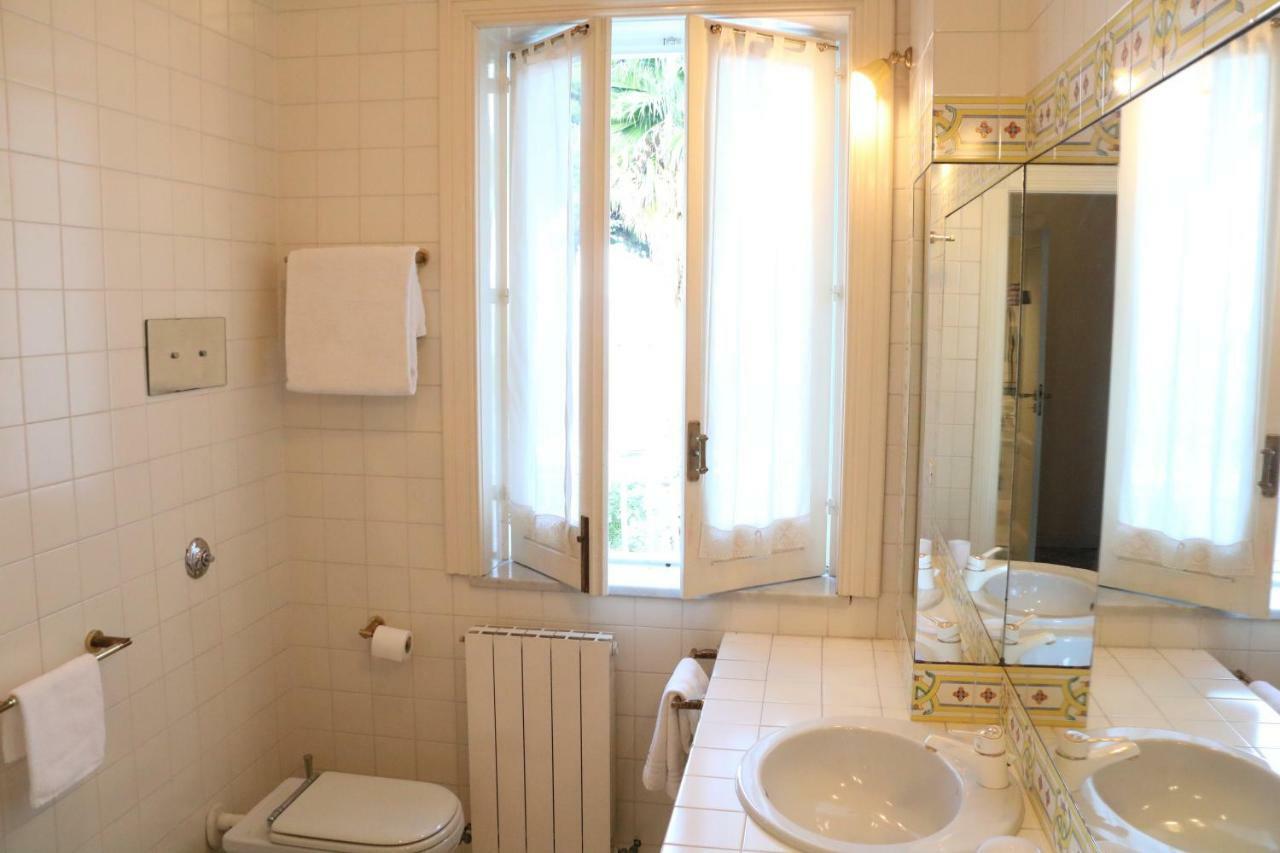Villa Del Melograno Patti Eksteriør bilde